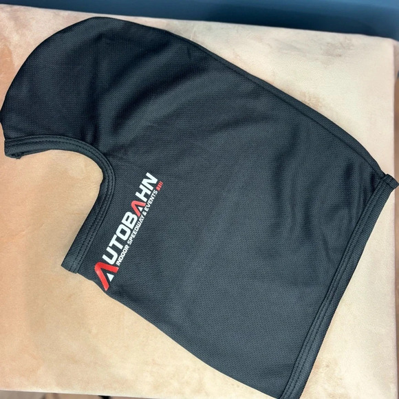 Autobahn Indoor Speedway Men’s Skullcap Hat - Picture 1 of 2